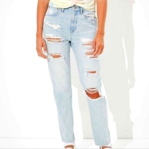 American Eagle ripped vintage 90s boyfriend cropped jeans size 6
